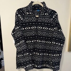 Woman’s Aztec Black and White Patterned Eddie Bauer Fleece Sweater